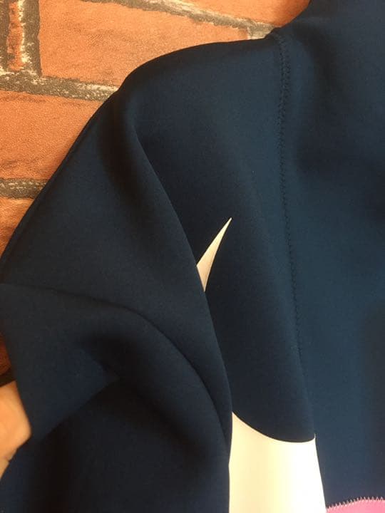 新品 NIKE ナイキ レディース ハイネックジップアップ トレーニングウェア