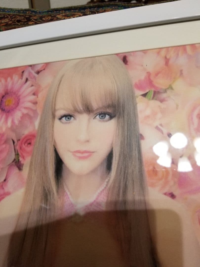 鉛筆画 色鉛筆 直筆 サイン入り A4サイズ 写真 女の子 ②