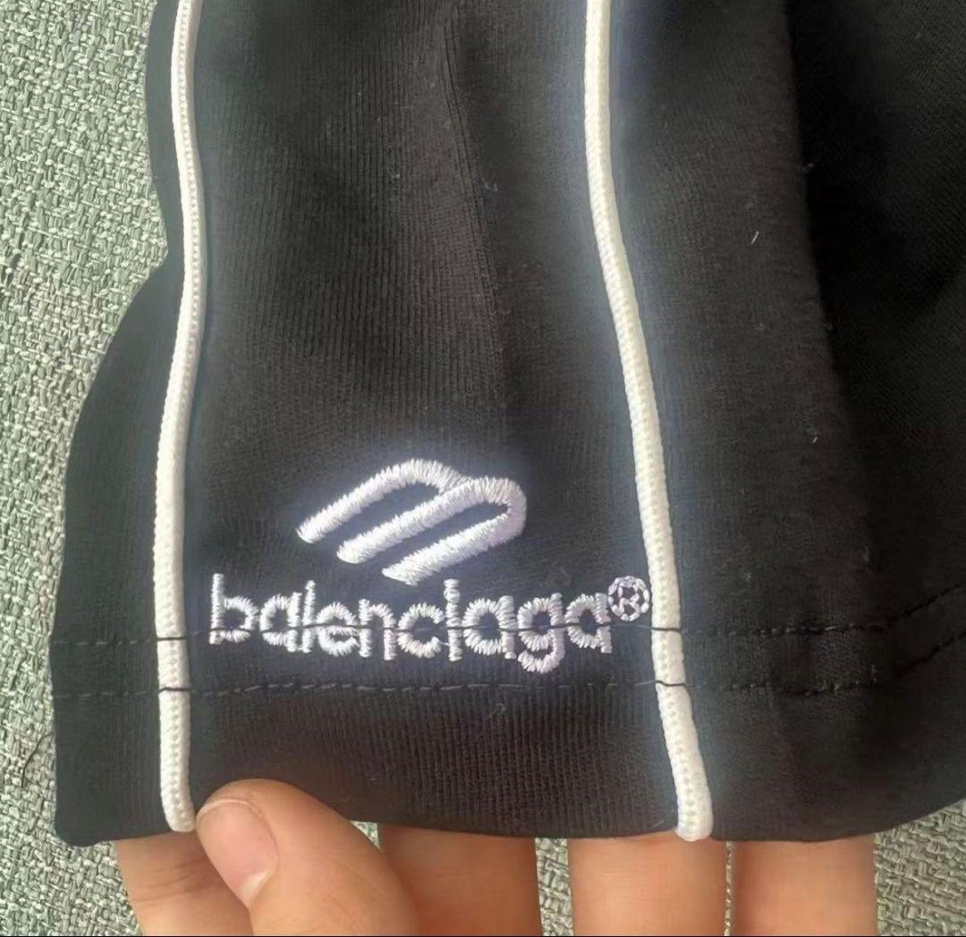 BALENCIAGAサッカー　Tシャツ L