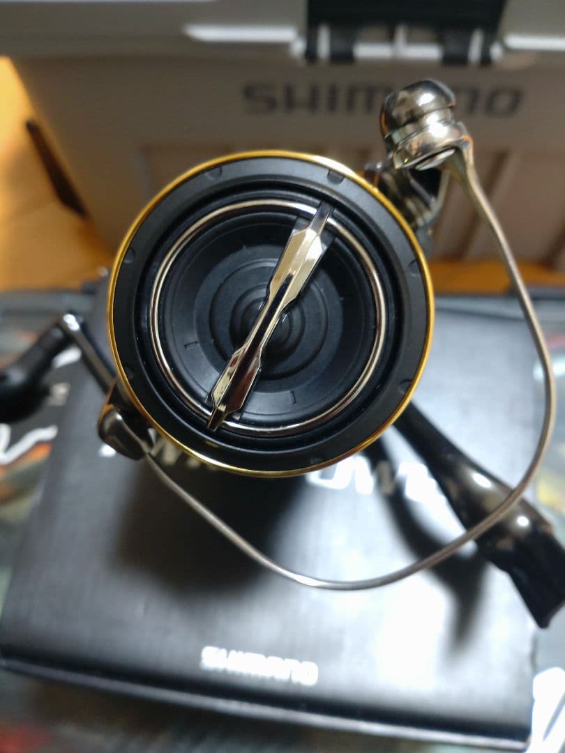シマノ ツインパワー4000xg 約180㍍1.5号PE付き
