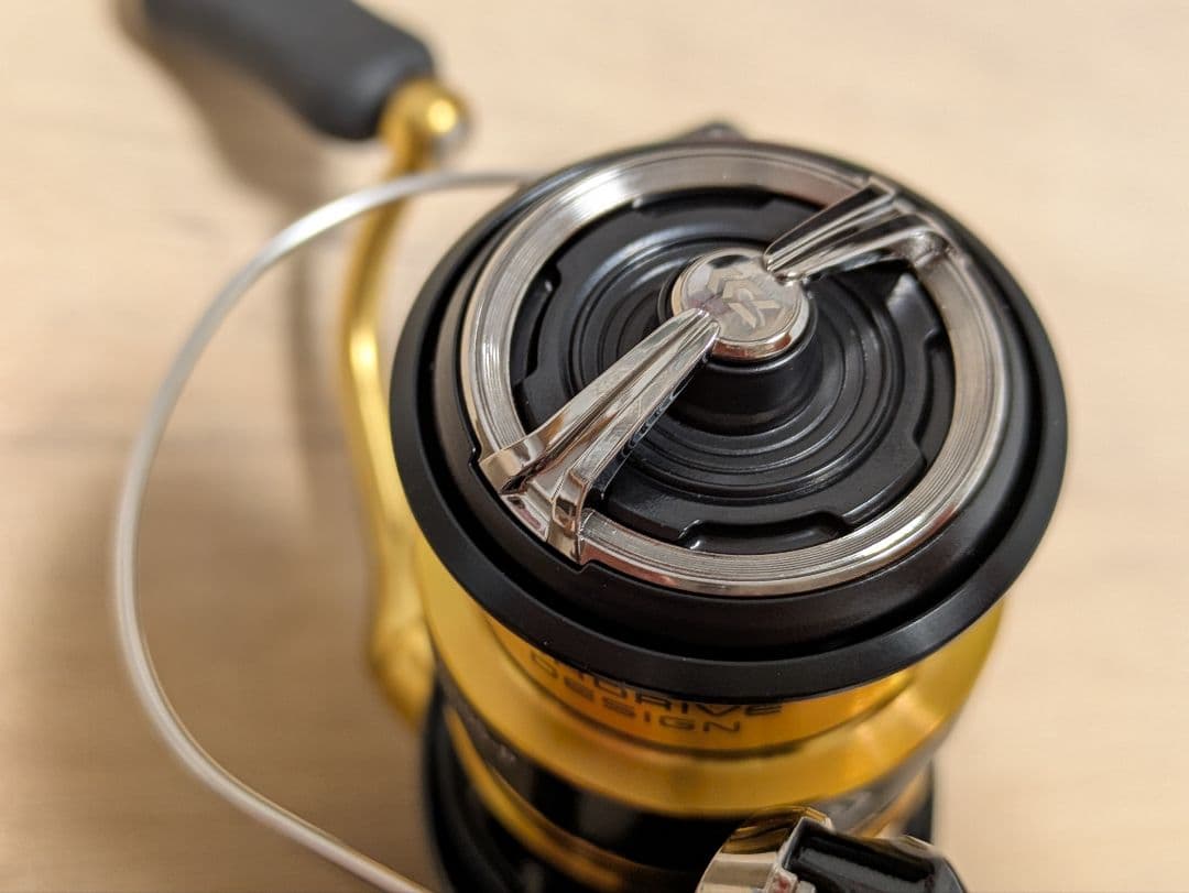 リール DAIWA LEGALIS LT2000S-P