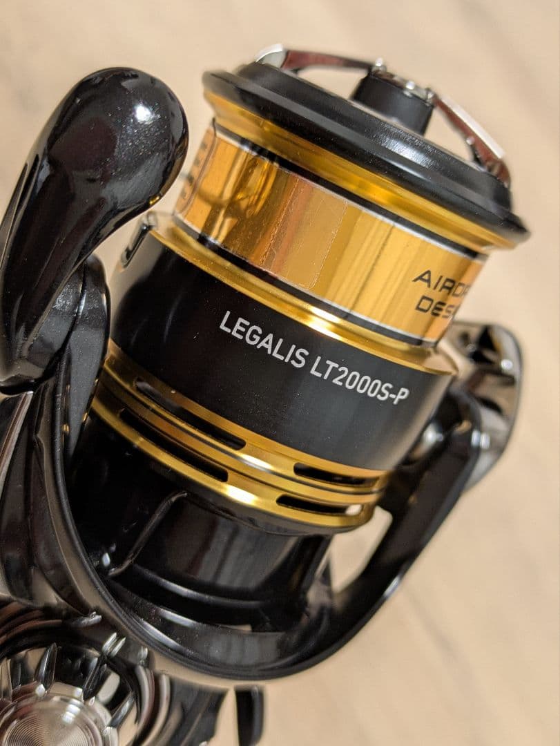 リール DAIWA LEGALIS LT2000S-P