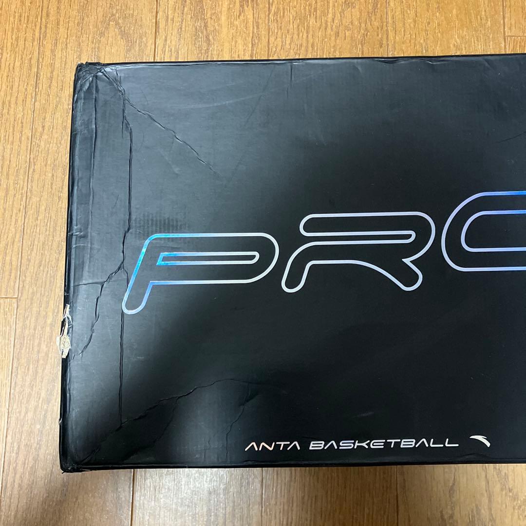 ANTA shock wave 5 pro US12 外箱に凹みあり