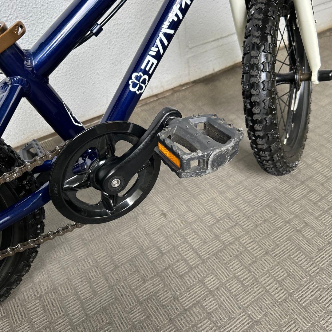 ヨツバサイクル　14インチ　スタンド付き