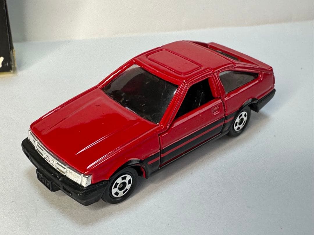 黒箱トミカ 78 トヨタ カローラレビン　レッド　日本製