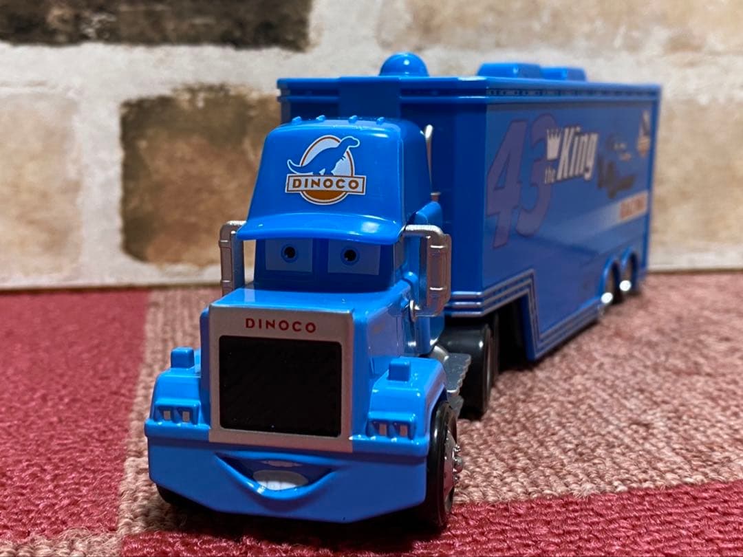 【新品】カーズ　マック トラック トレーラー　3台セット