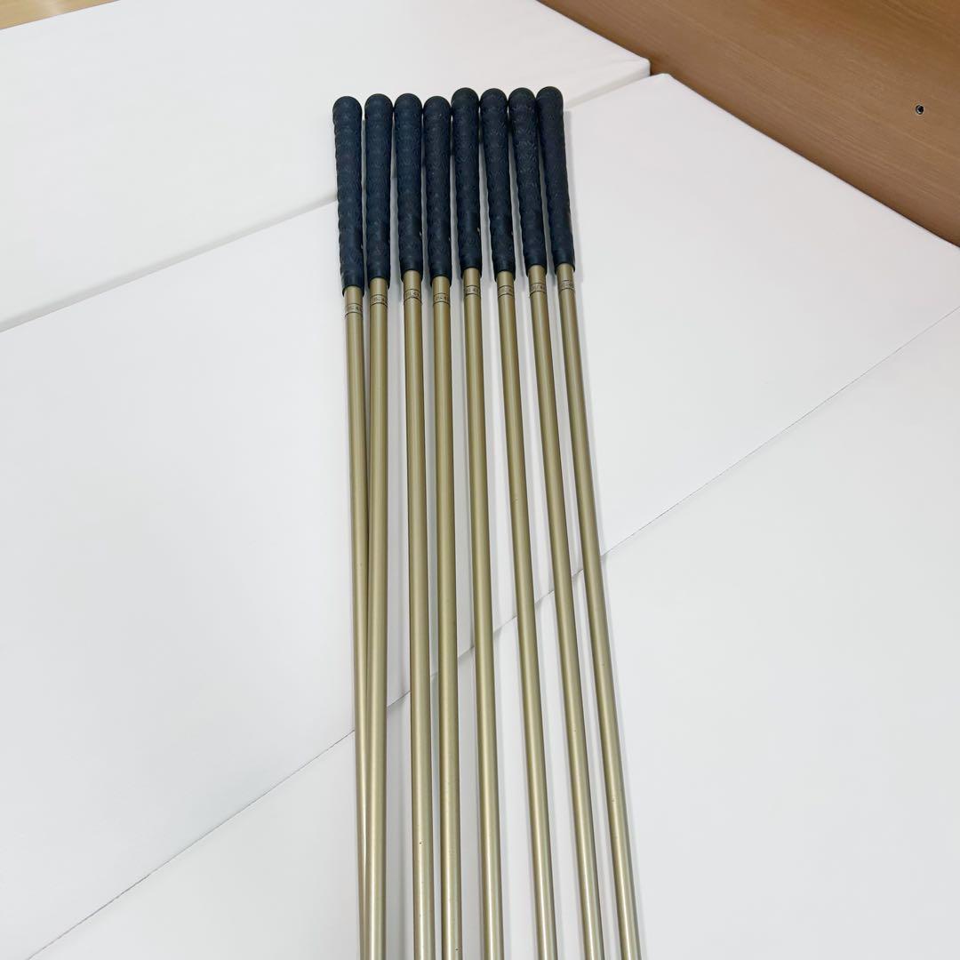 ヨネックス YONEX AERONAPRO アイアン 8本 GRIP