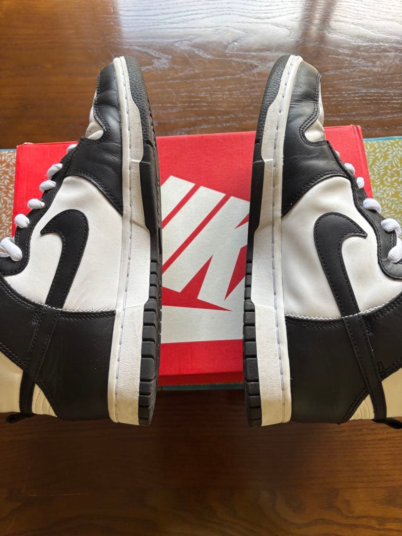 NIKEダンクハイパンダ