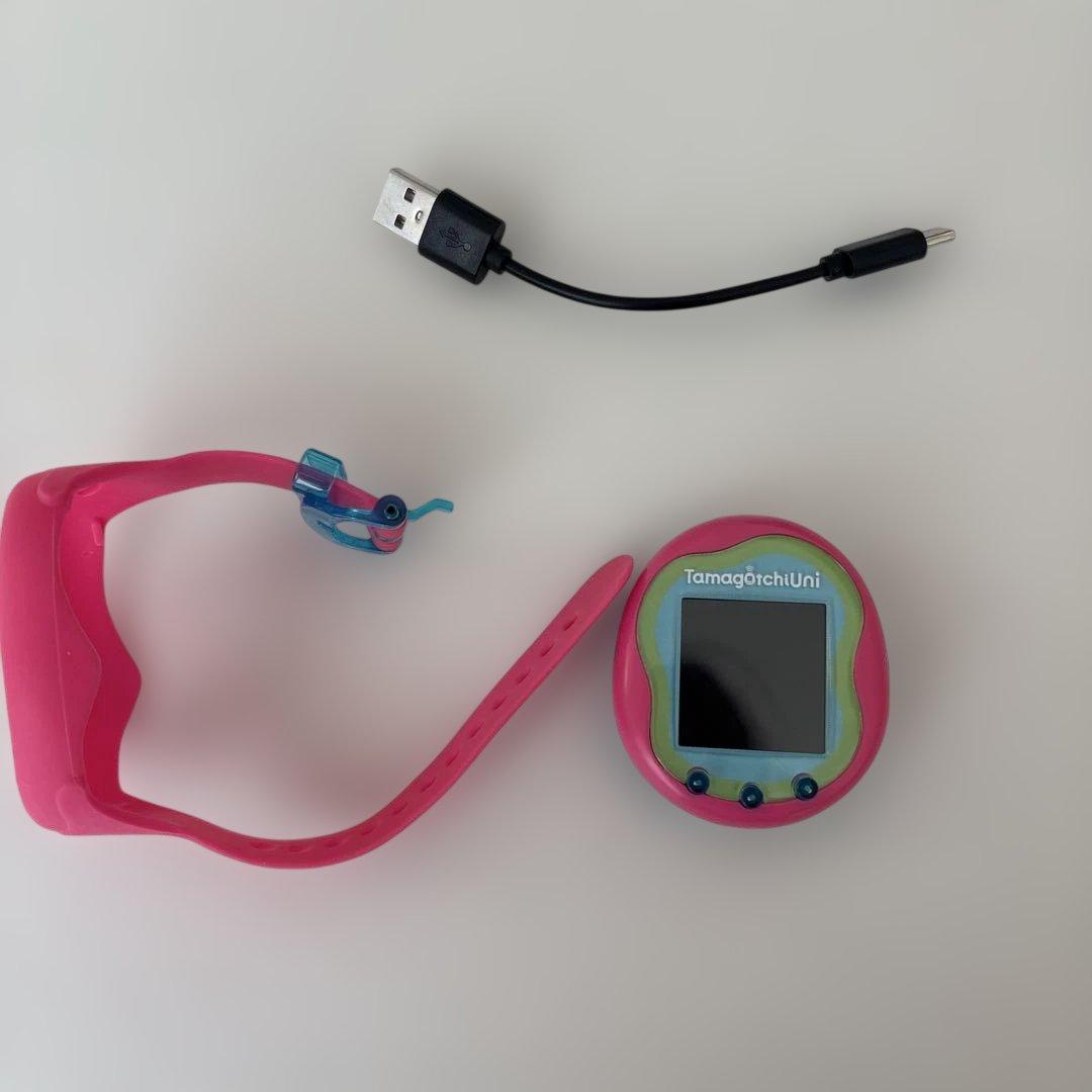 三連休限定セール中！【たまごっちユニ】バンド.充電ケーブル付き