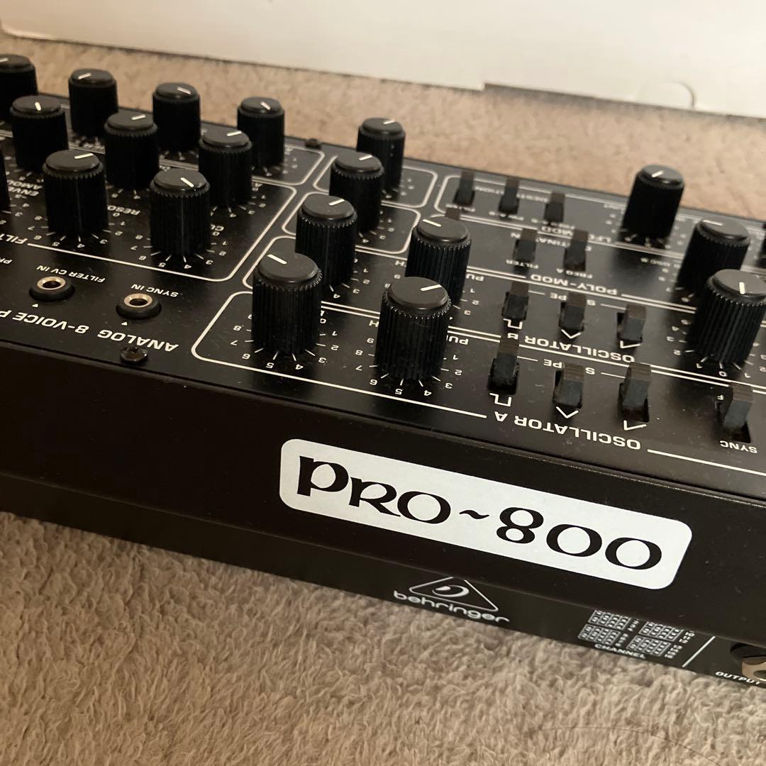 Behringer Pro-800 シンセサイザー