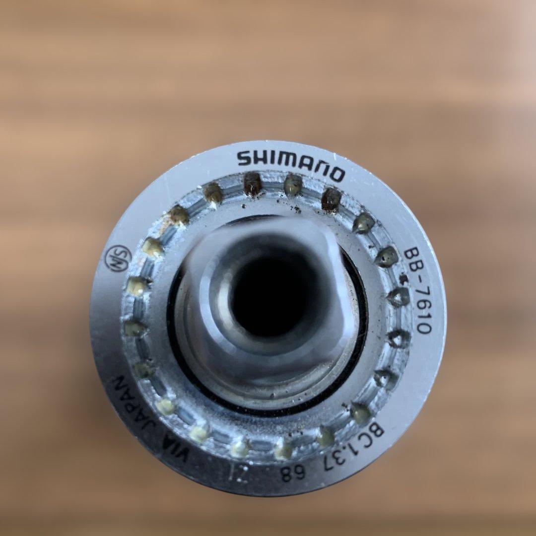 SHIMANO BB-7610 ボトムブラケット