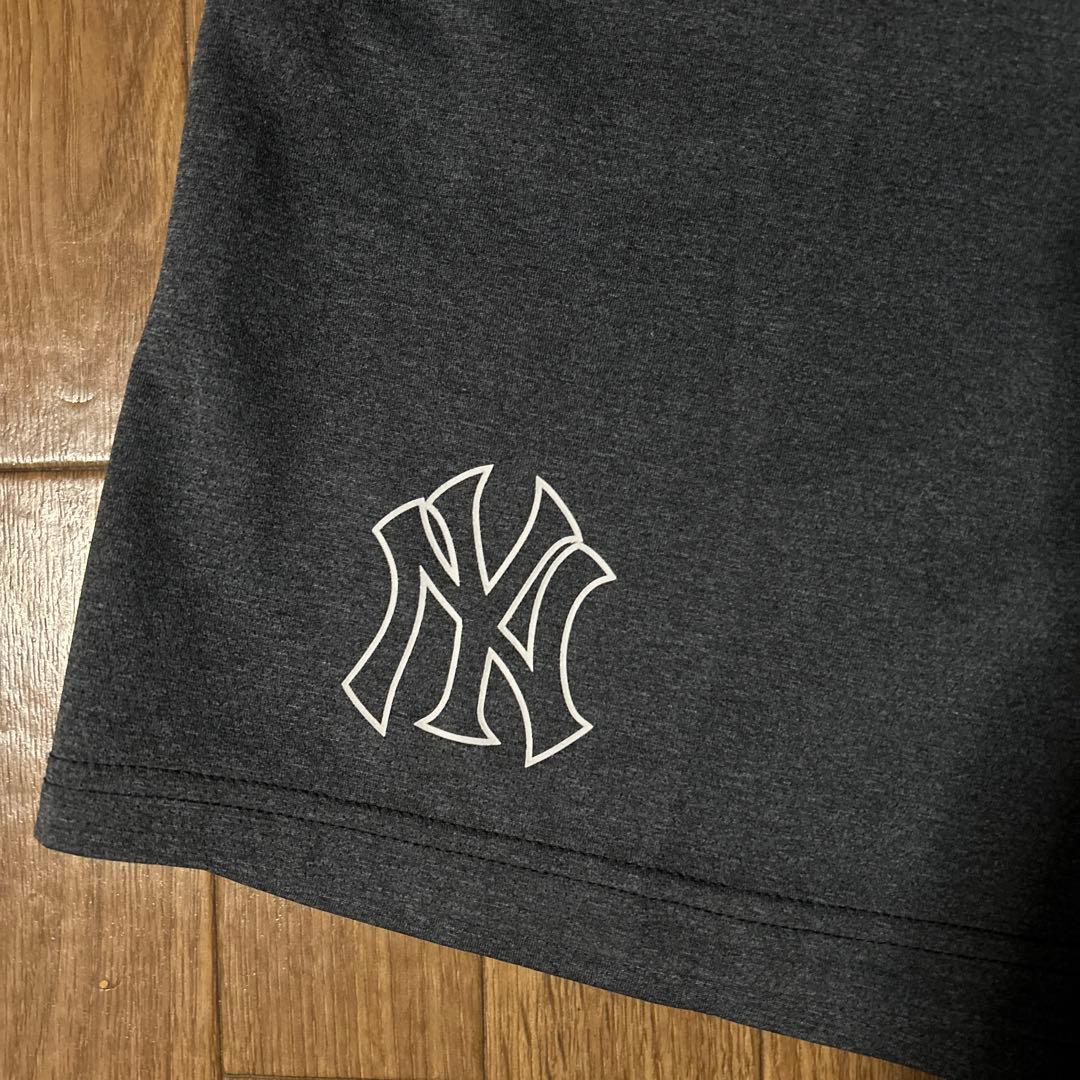 NIKE MLB ヤンキース DRYFIT ニットショートパンツ