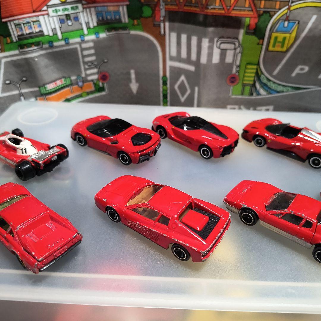 フェラーリ　トミカ　8台セット