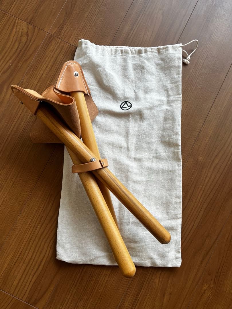 ヌメ革の折り畳み椅子 ROMO ロモ　sansa chair サンサチェアー