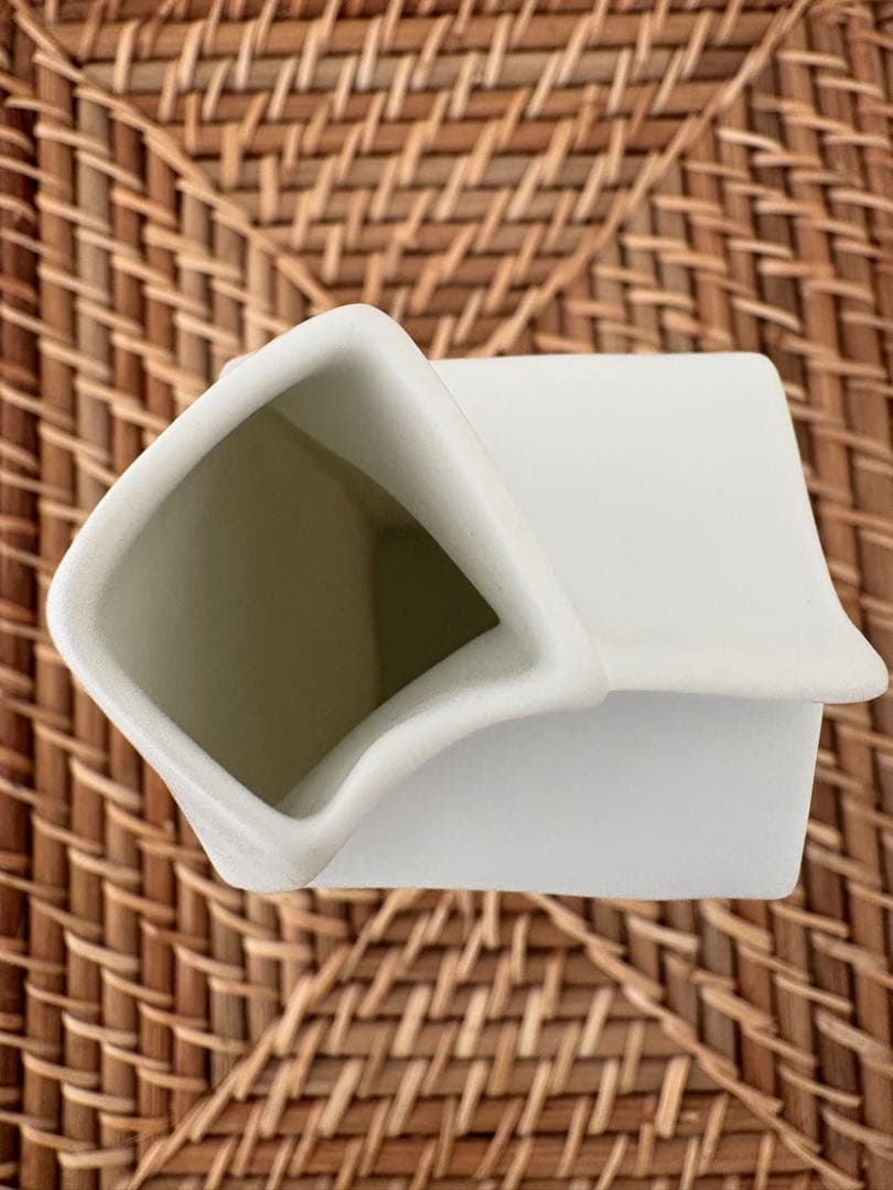 新品未使用:Rosenthal do not litter 牛乳パック型　花瓶