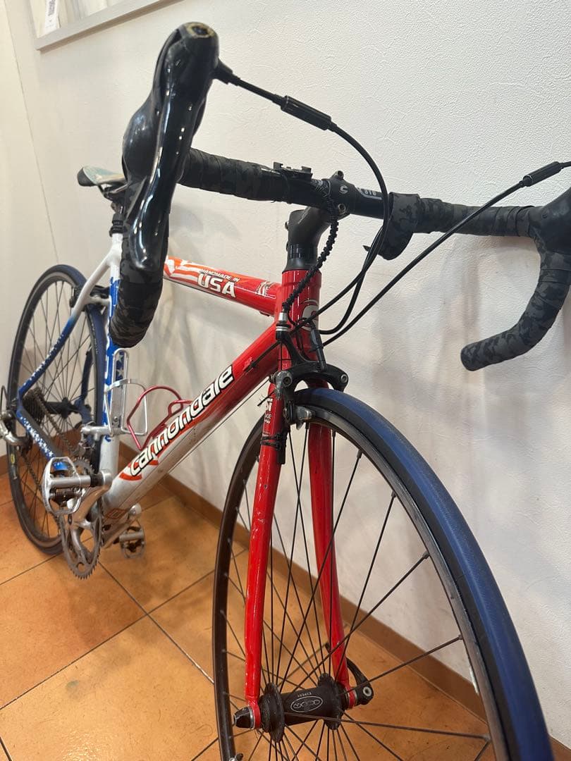 Cannondale USA ロードバイク本体、付属チューブ付き