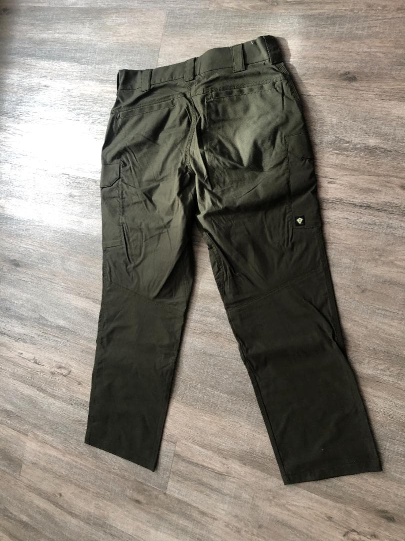 FIRST TACTICA V2 タクティカルパンツ 32インチ