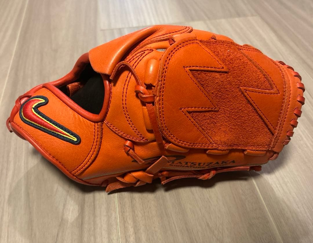 【極美品】NIKE MATSUZAKA SIGNATURE MODEL 赤