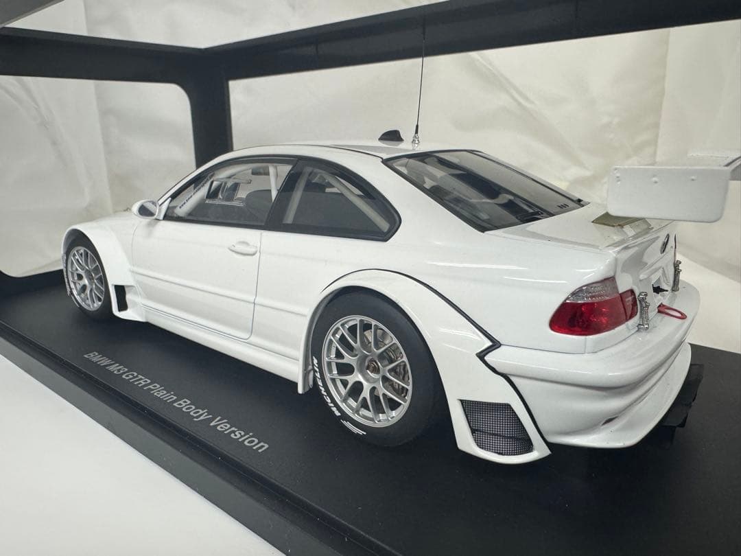 【新品】オートアート M3 GTR Plain Body 1/18 白