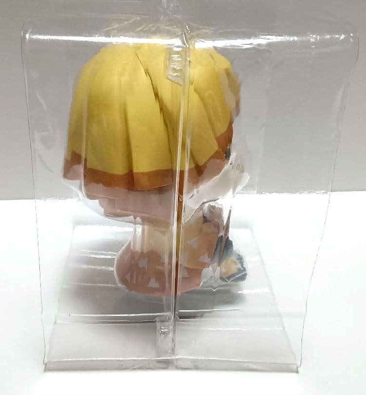 鬼滅の刃　我妻善逸　ルカップ　フィギュア