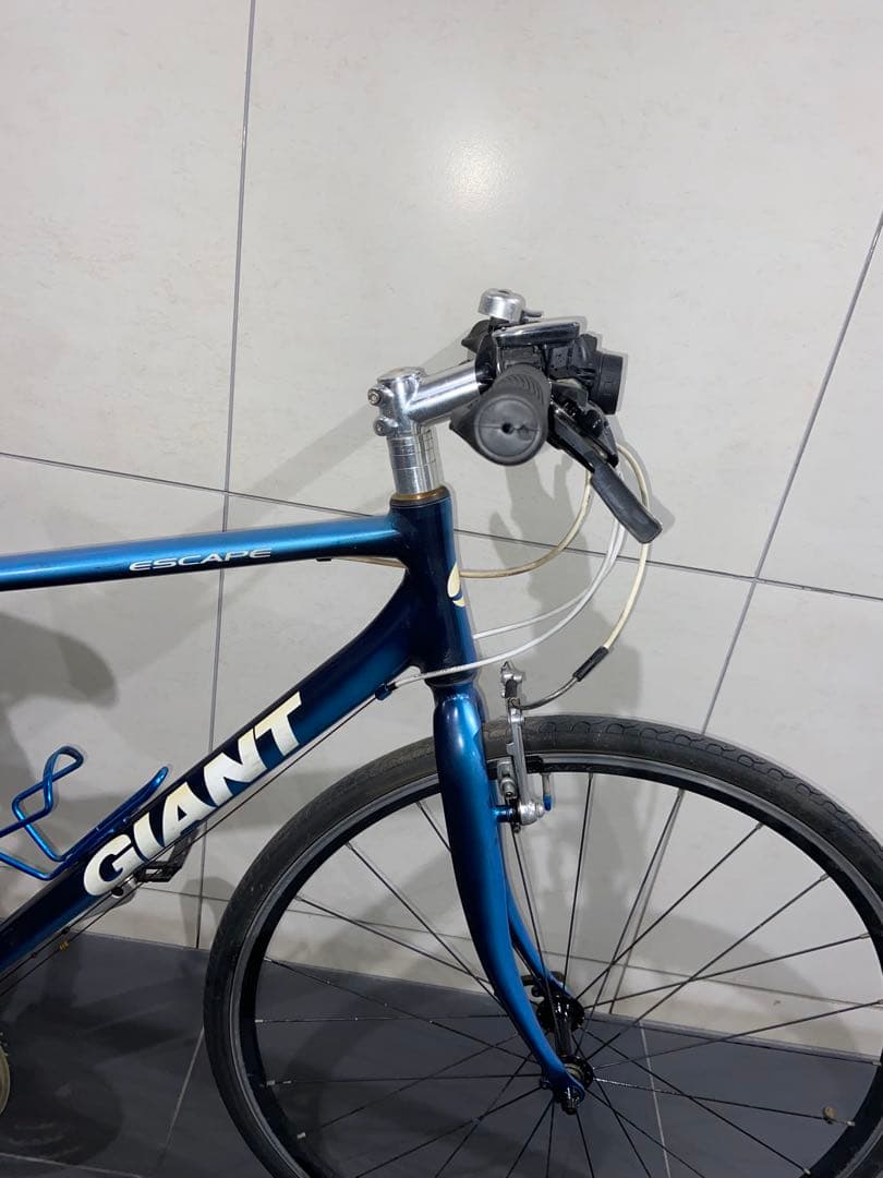 GIANT escape R3 クロスバイク　ジャイアント　エスケープrx自転車