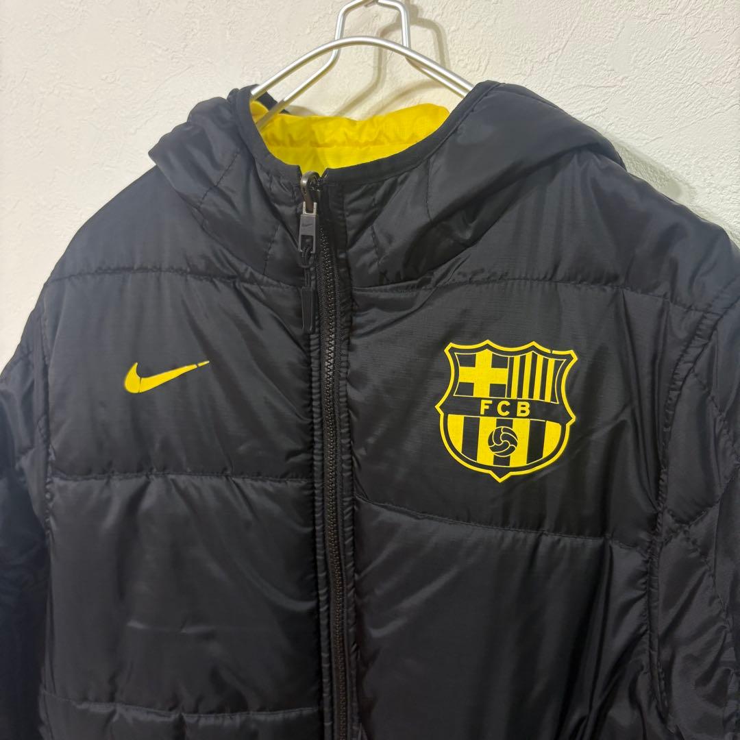【NIKE】FCバルセロナ　リバーシブル中綿ジャケット　メンズＭ　黄×黒