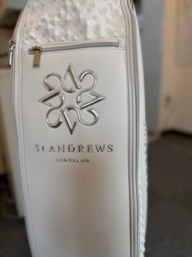 ST ANDREWS ホワイト キャディバッグ