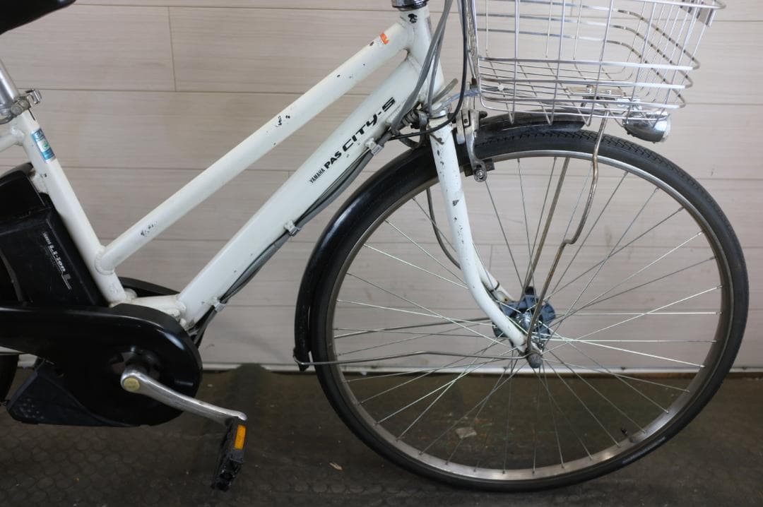 電動自転車ヤマハPAS　27インチ　3段　8.1Ah充電器あり