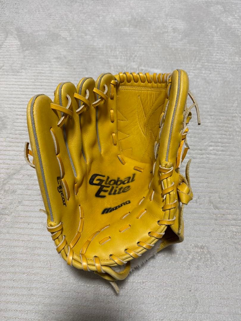【左投げ】Mizuno Global Elite 軟式投手用グローブ イエロー
