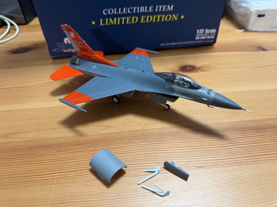 航空機モデルセット F-16 F-15 F-2 T-4