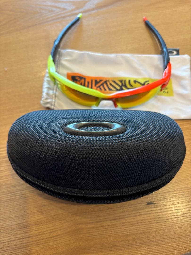 Oakley スポーツサングラス ミラー加工