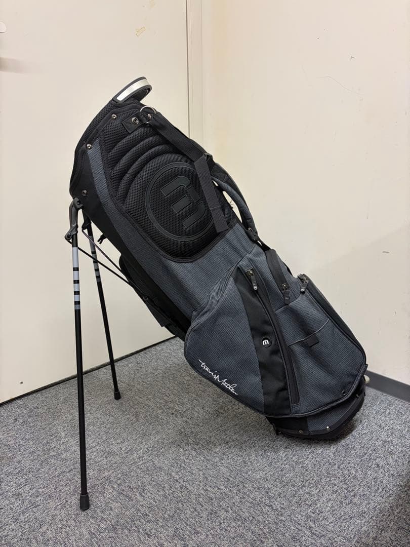 トラビスマシュー　Travis Mathew キャディーバック（スタンド）