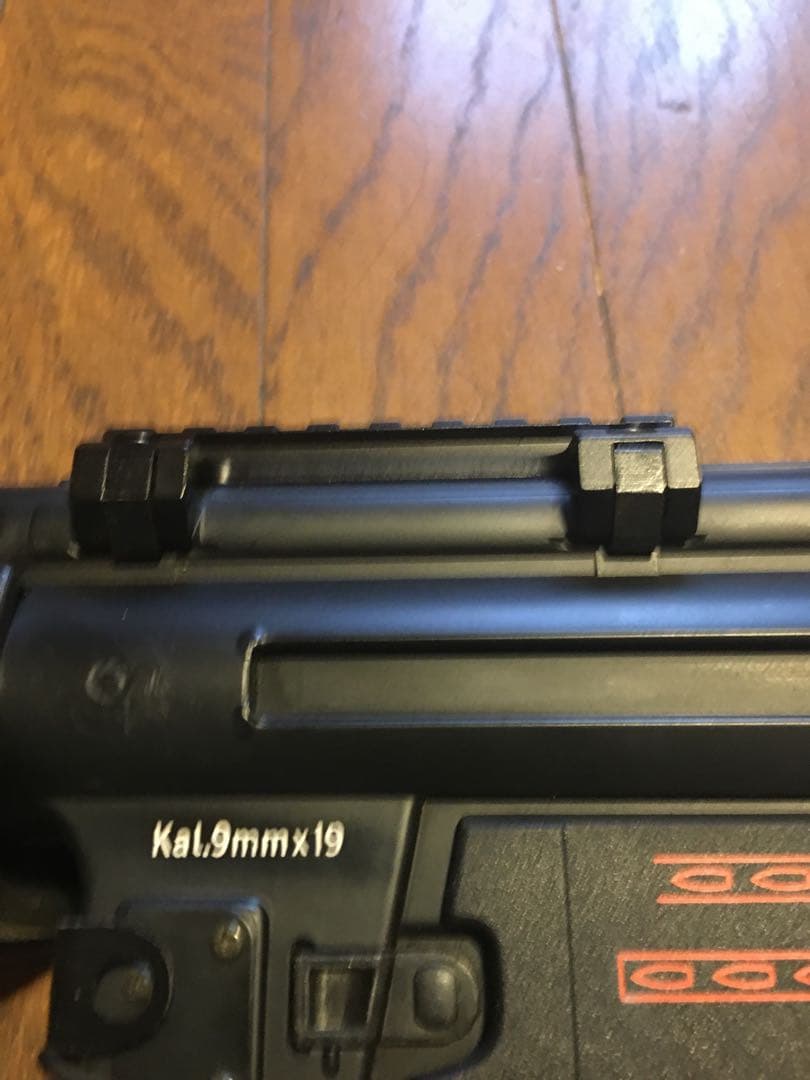 東京マルイ電動ガン　MP5J