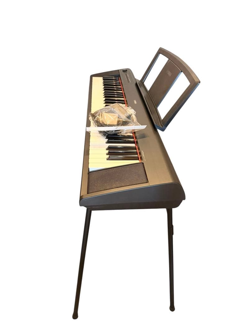 YAMAHA 電子ピアノ　NP-11 足台　楽譜置き　piaggero 61鍵盤