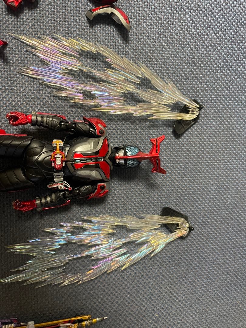 S.H.Figuarts 仮面ライダーカブトハイパーフォーム真骨彫製法