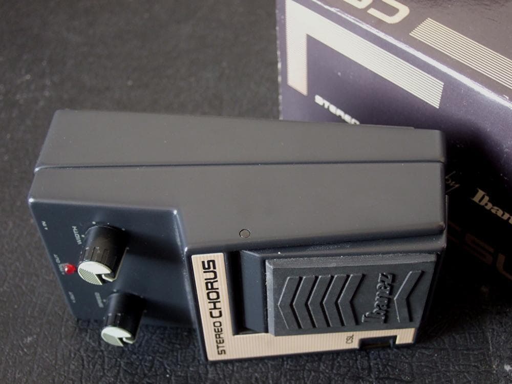 新品同様 Ibanez CSL Stereo Chorus Maxon コーラス