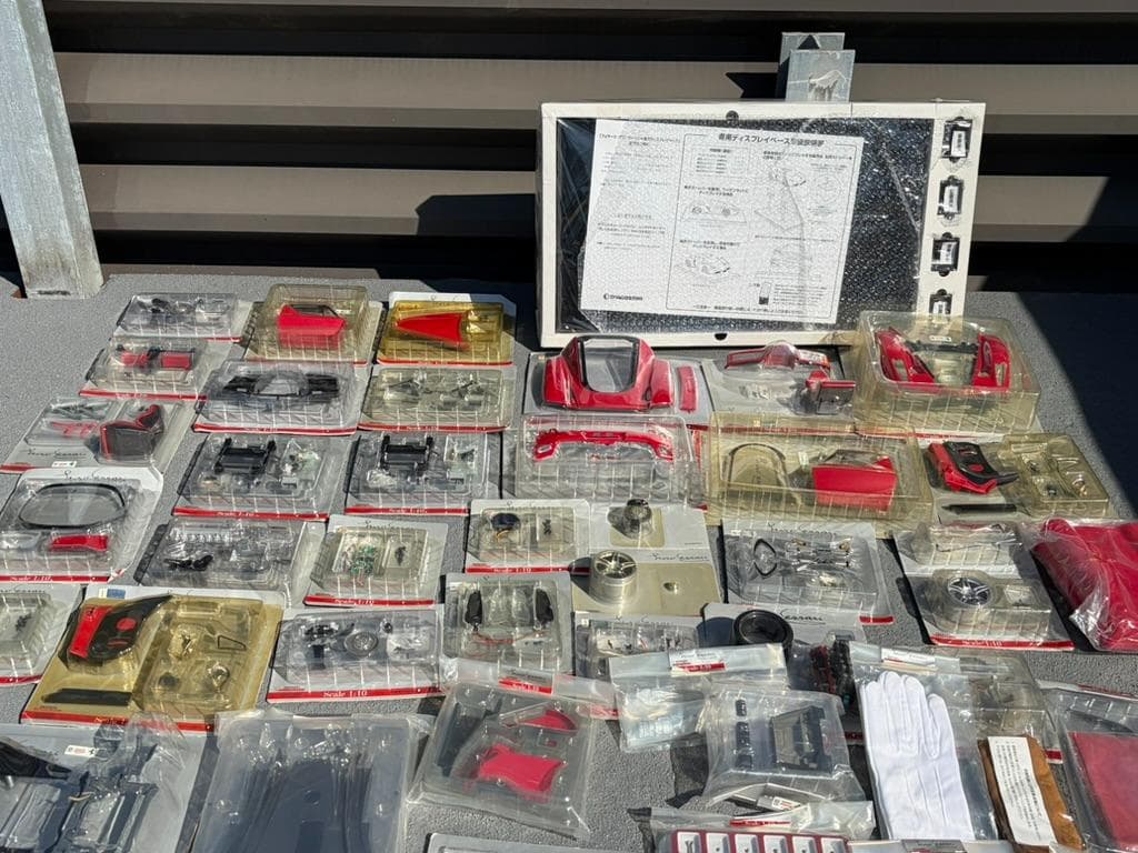 未組立 デアゴスティーニ フェラーリ・グランツーリズモ エンツォ全65➕付属品