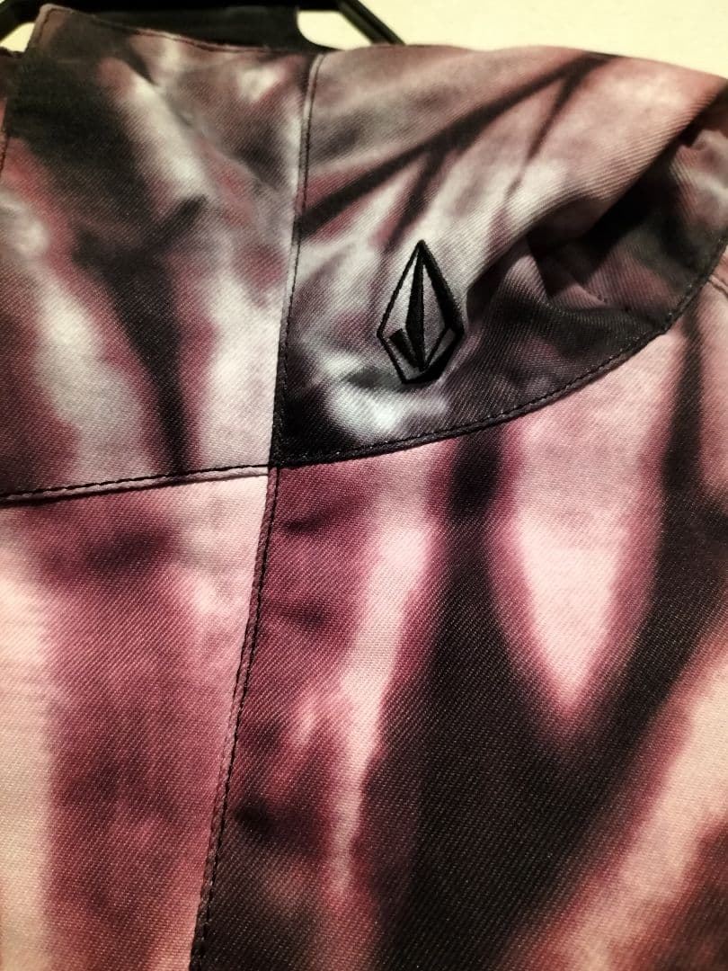 VOLCOM　ジュニア　上下セット　クリーニング済み