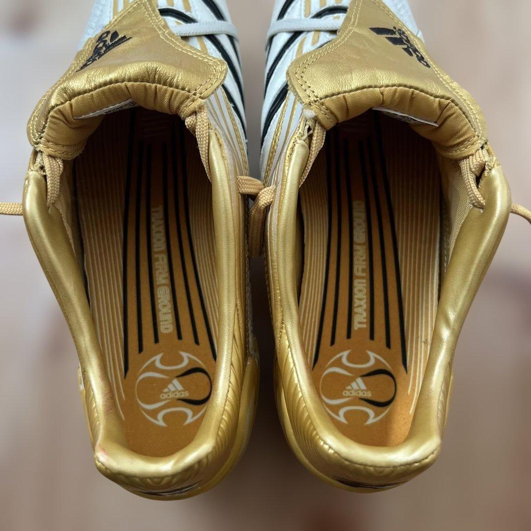 adidas プレデターアブソリュートFG ホワイト/ゴールド　25.5