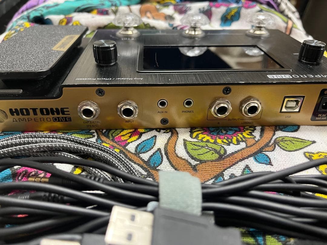 Hotone Ampero One（MP-80） ギターエフェクター
