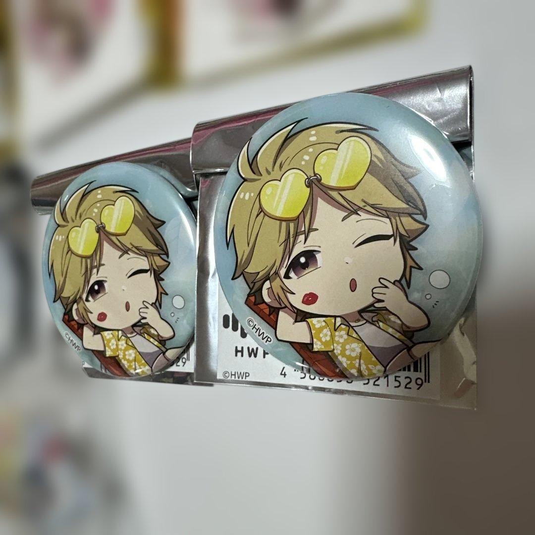 LIP×LIP 愛蔵　缶バッジ 4個　アクキー3個バースデーバッジ１個8点セット