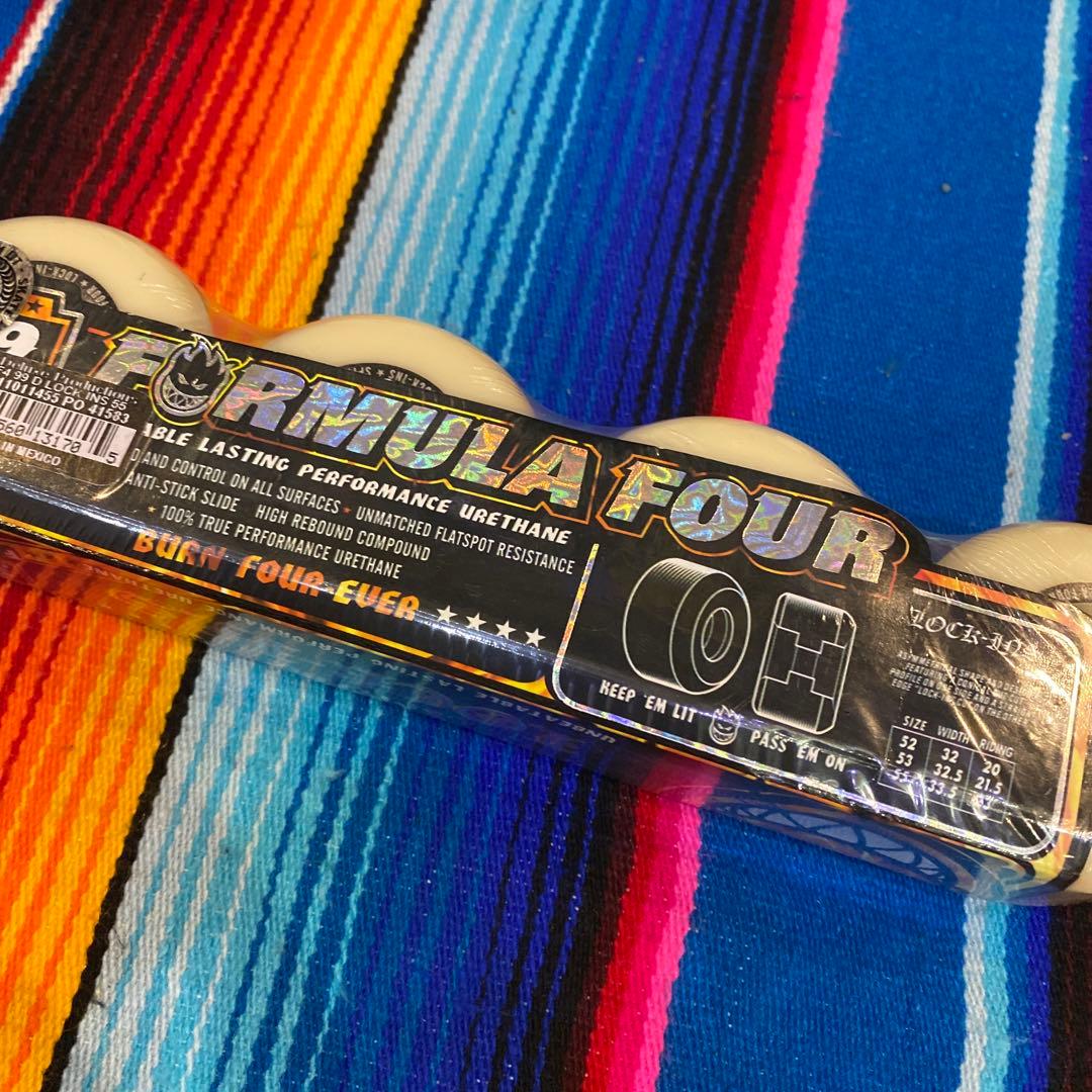 スピットファイヤー　スケートウィール  55mm formula four