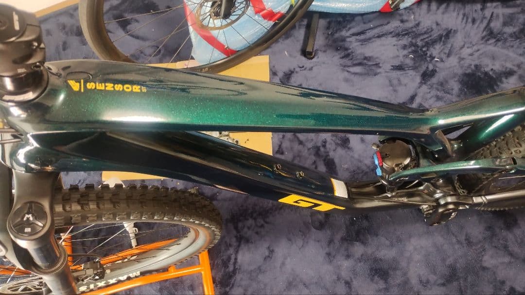 GT SENSOR CARBON ELITE LTD フルサス　浜松　大阪