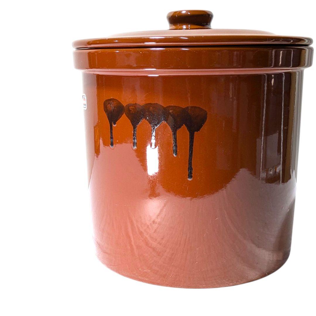 菌が喜ぶ、呼吸するかめ。美味しい漬物や味噌を育てる伝統の器。久松窯の常滑焼 。