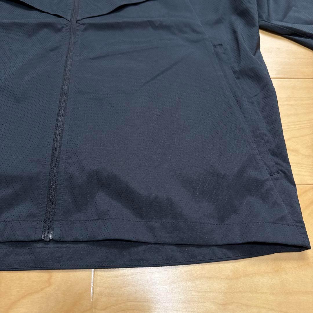 NIKE ランニングジャケット　ウィンドランナー　フルジップ　黒　Lサイズ　新品