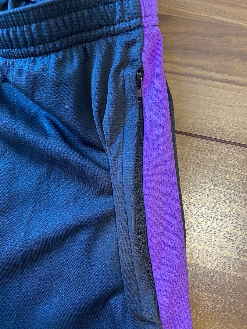 サンフレッチェ広島　支給　ショートパンツ　ポケットジップ付き　グレー✖️パープル