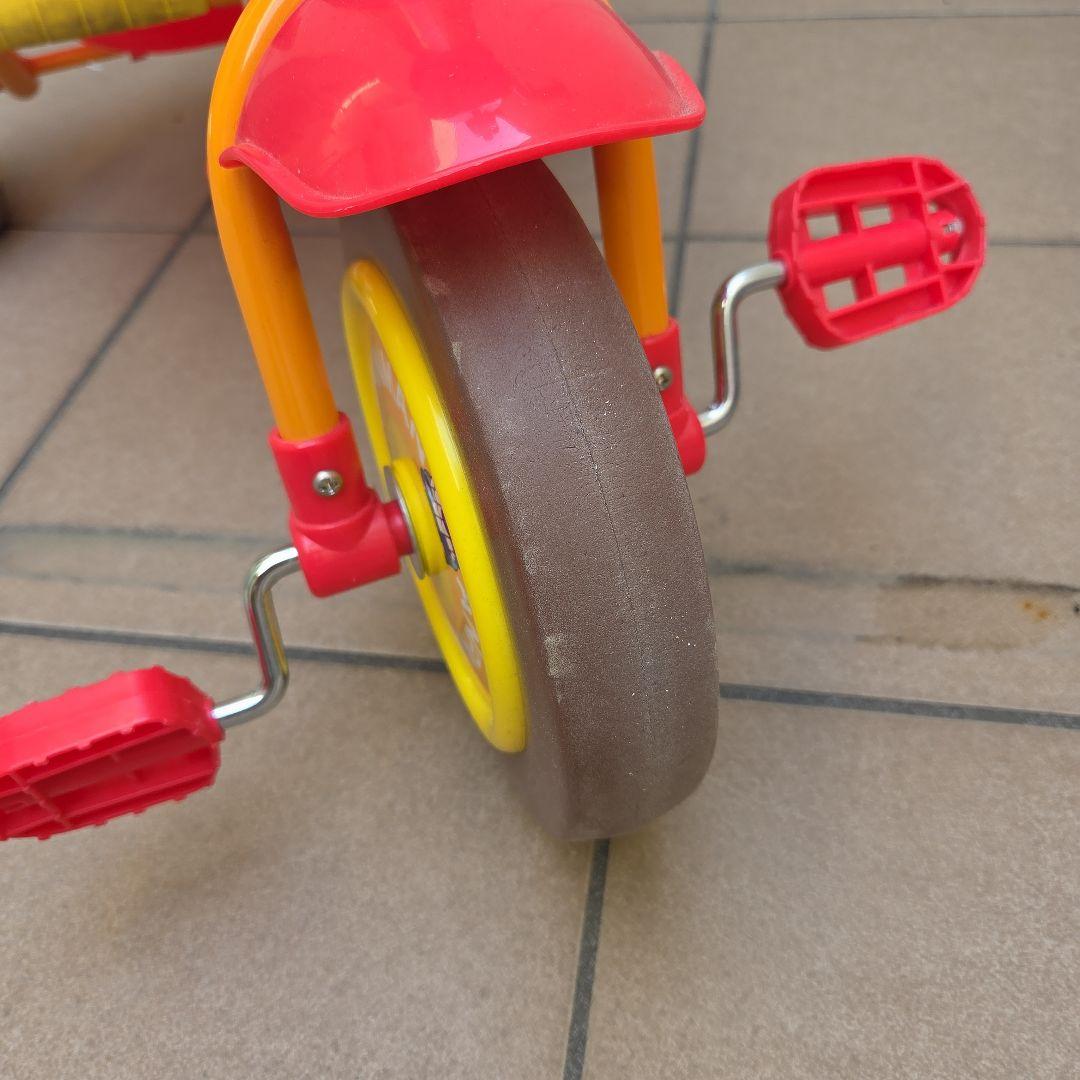 【美品】 アンパンマン 三輪車 me
