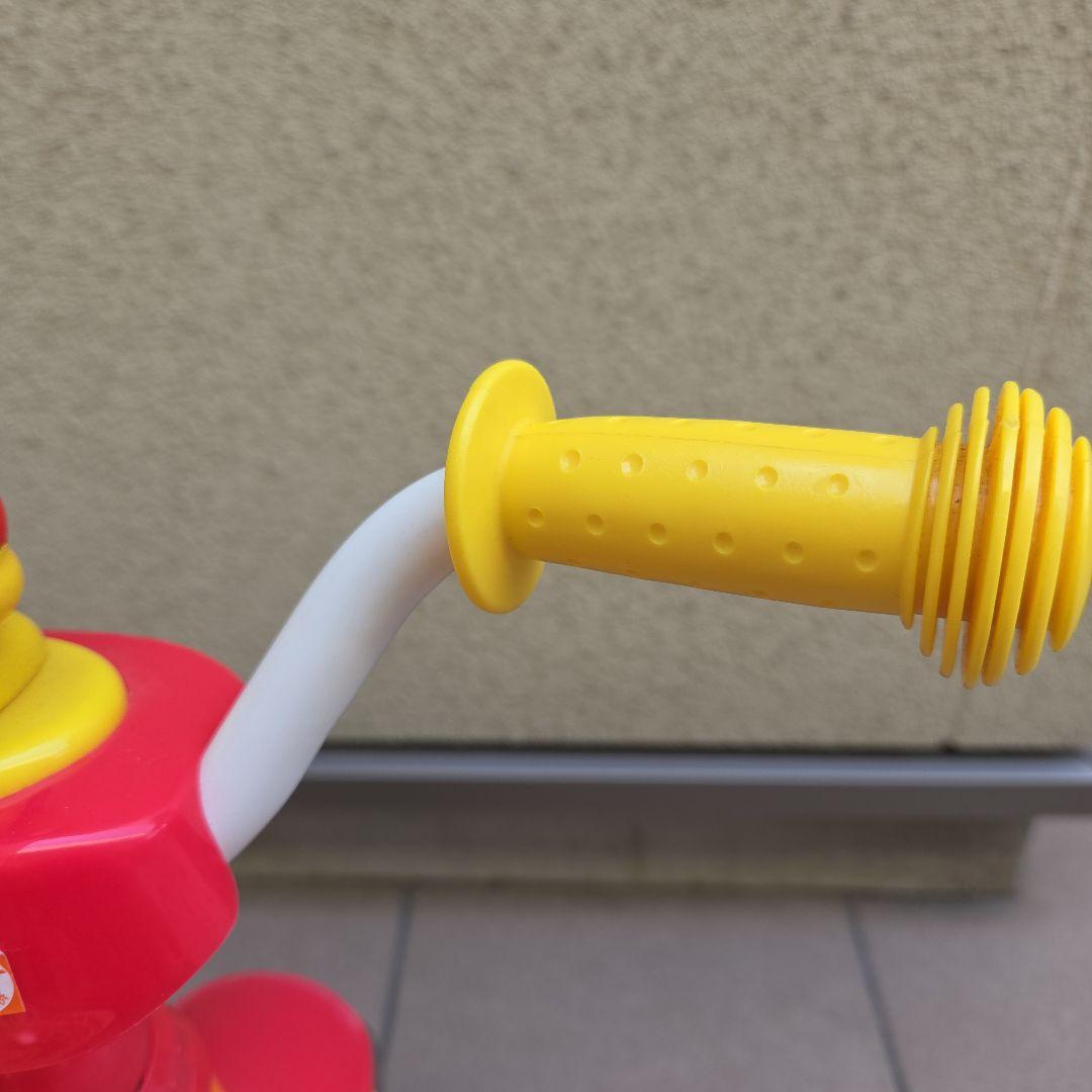 【美品】 アンパンマン 三輪車 me