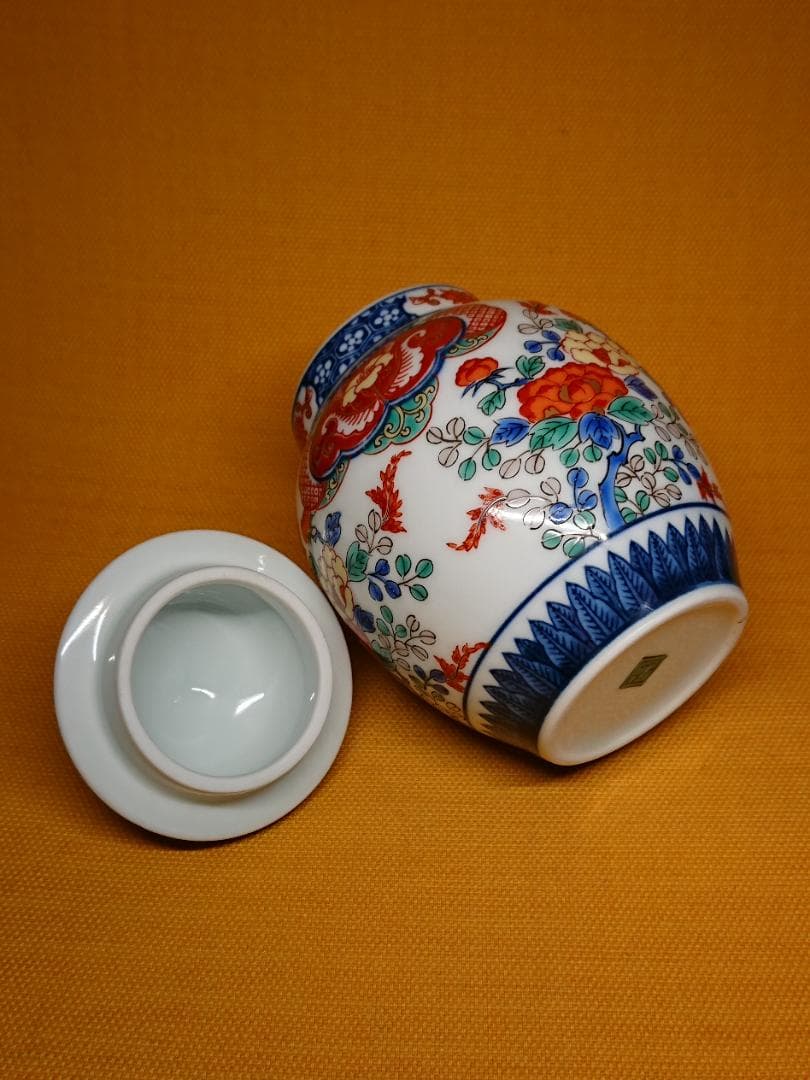 【美品】古伊万里　飾壺　金彩　染錦　置物　インテリア　工芸品　美術品　A1144