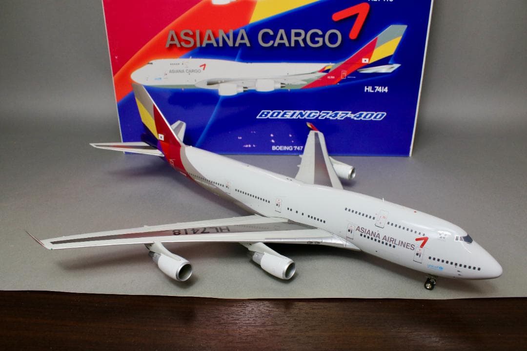 レア Inflight 1/200 アシアナ航空 Asiana B747-400